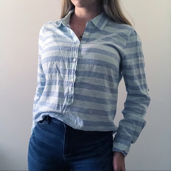 Vineyard Vines Tops - Vineyard Vines Blue Striped Top 12 Linen Blend